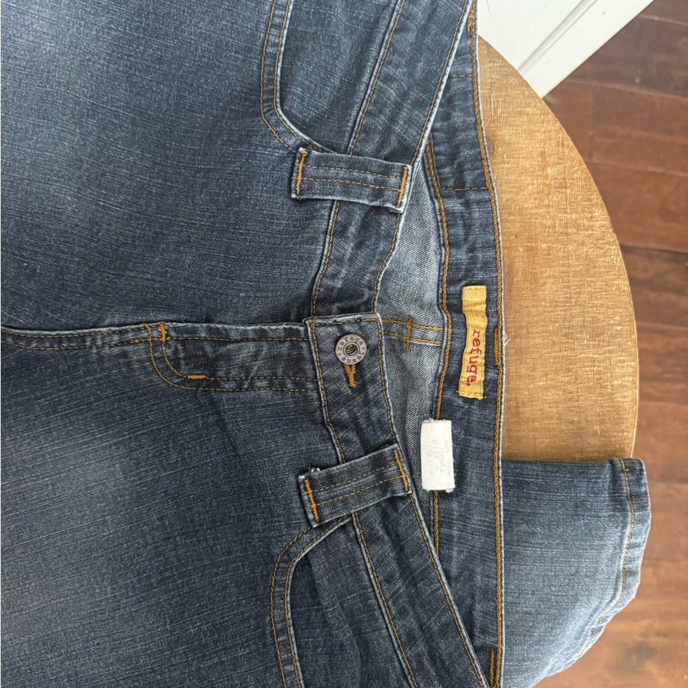Classic Blue Flared Women Jeans - Picture 3 of 4